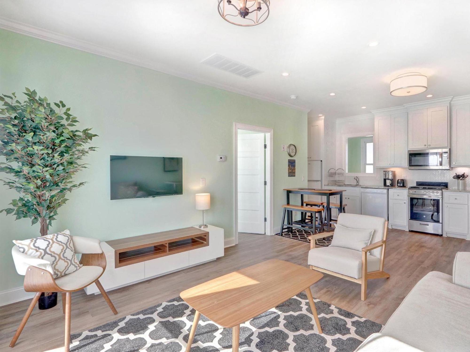 Gaston Hideaway Apartment Savannah Bagian luar foto